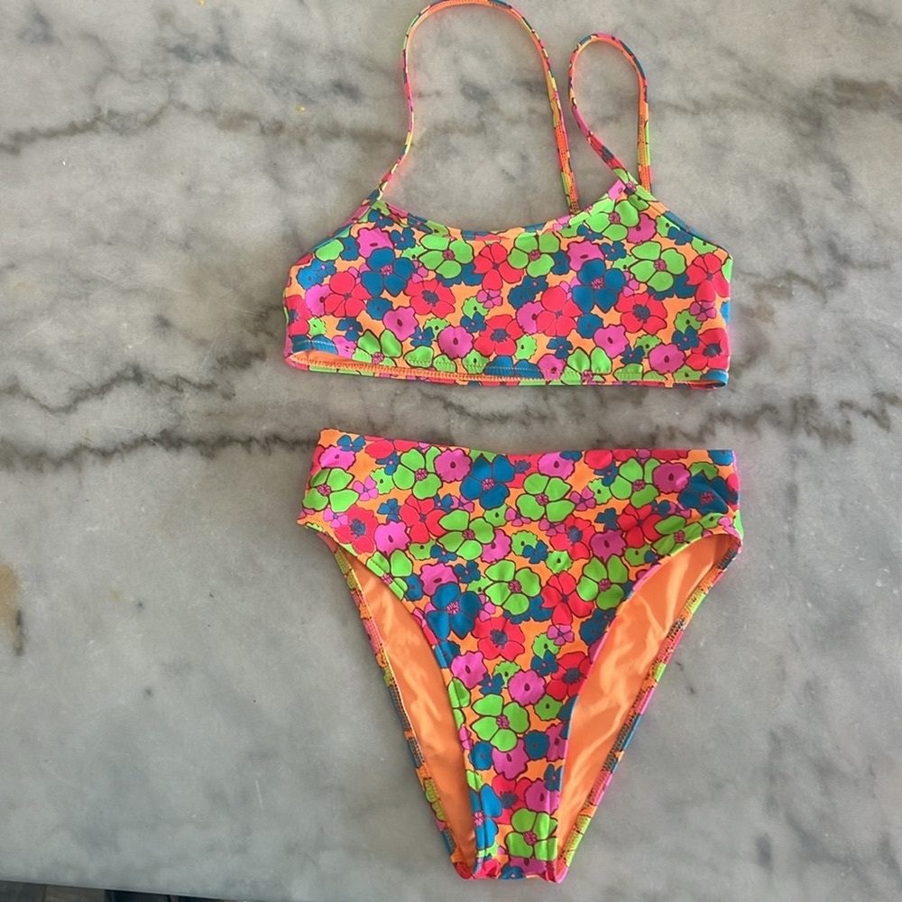 Frankies Bikinis Groovy Set NWOT
